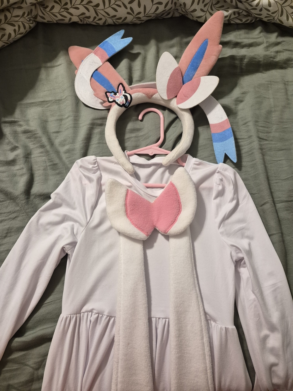 Girls Size 8 CUSTOM, HANDPAINTED Pokemon Sylveon Costume